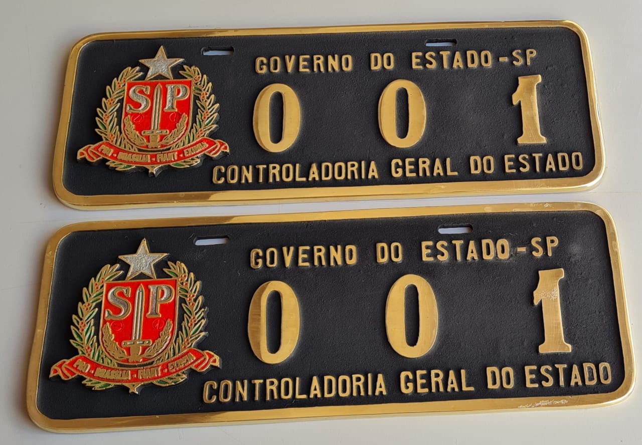 Placa de Carro em Bronze Fundido